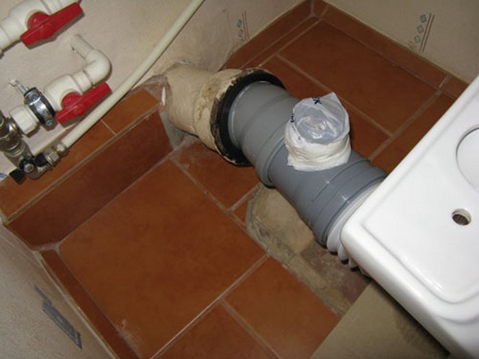 В туалете пахнет канализацией что делать