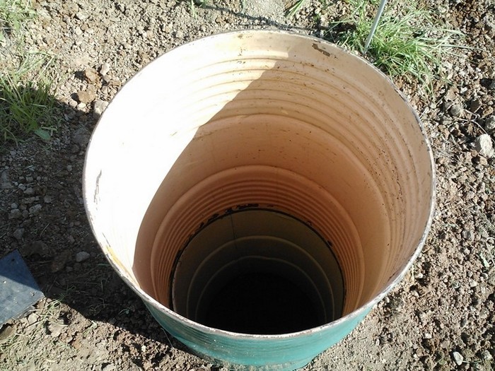 Как правильно закопать бочку под канализацию