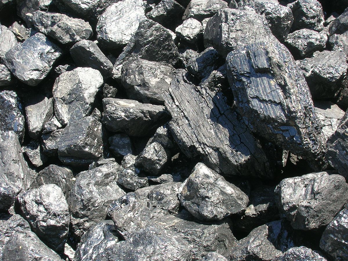 Каменный уголь для отопления в мешках: антрацит и ДПК, древесноугольные .