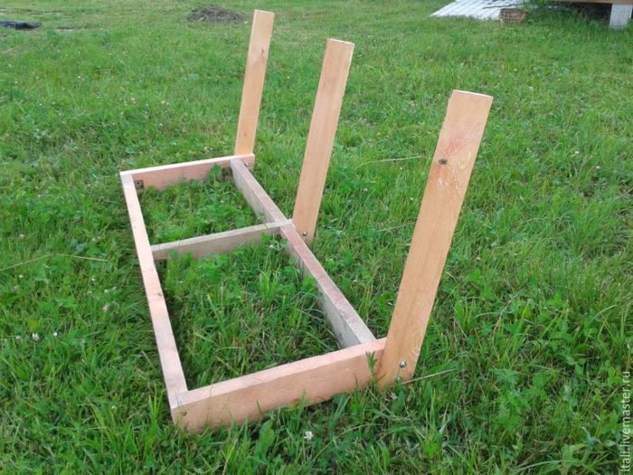 скамейка для деревянной качели