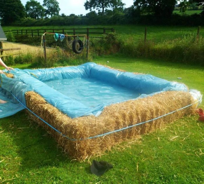 бассейн из сена на даче