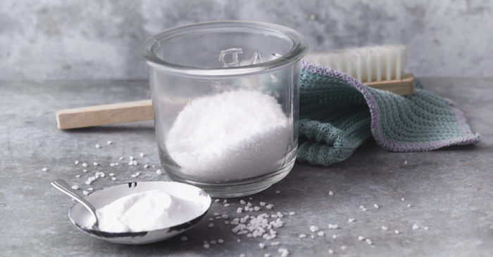 соль и сахар от запаха в холодильнике