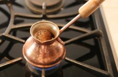 как правильно сварить кофе в турке