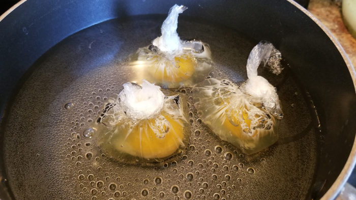 Сколько варить яйца-пашот в кульке